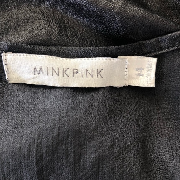 🌿 MINK PINK 🌿 black short sleeve blouse with beaded detail size 14 - Picture 3 of 4